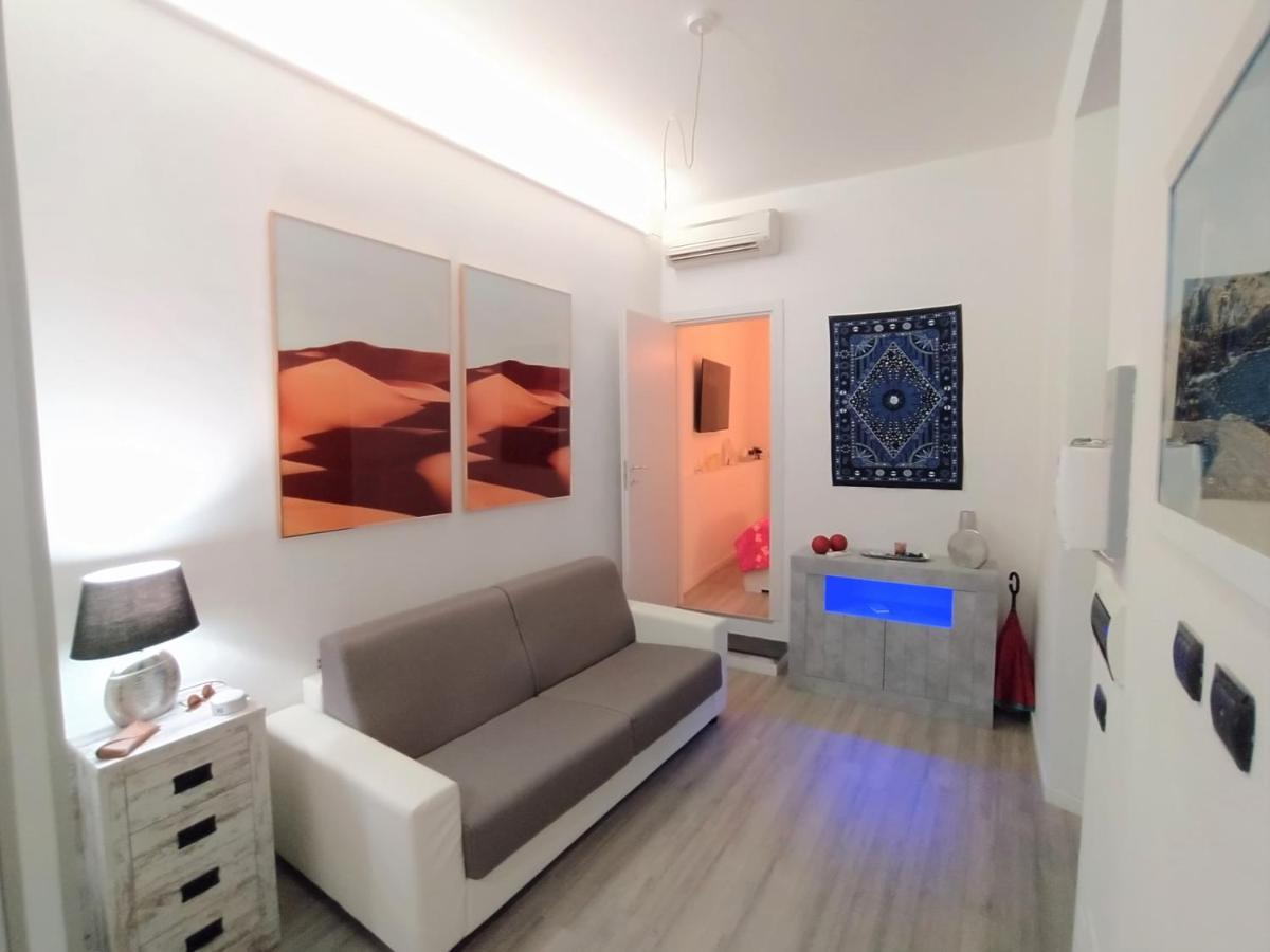 Appartamento In Centro Savona Luaran gambar